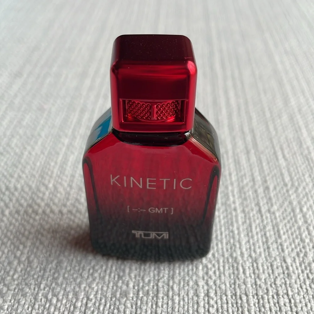 TUMI KINETIC GMT miniature fragrance 0.25 oz.